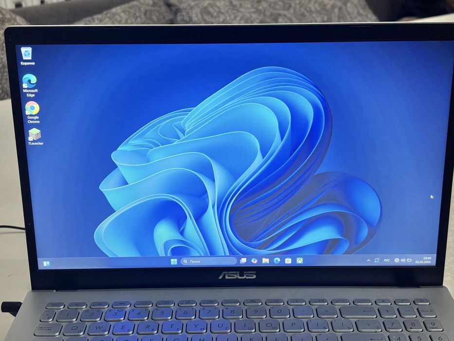 Asus x509ja 4/930гб