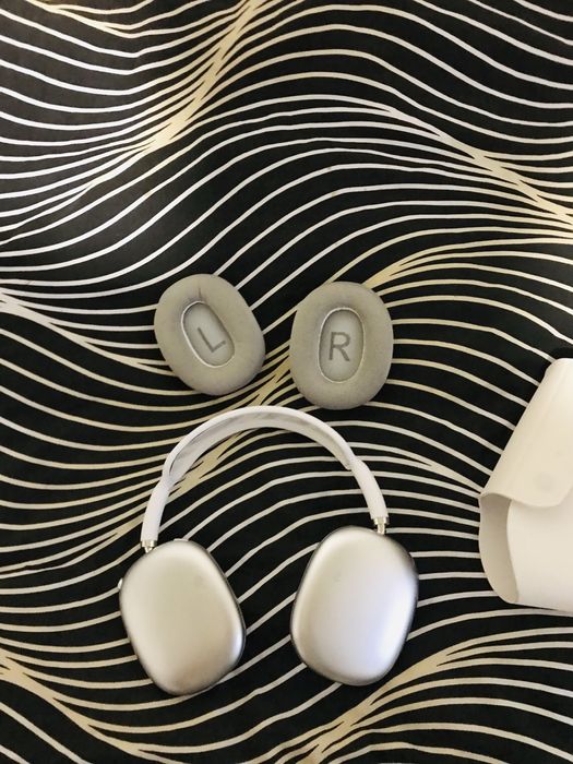 Срочно Продаю airpods max
