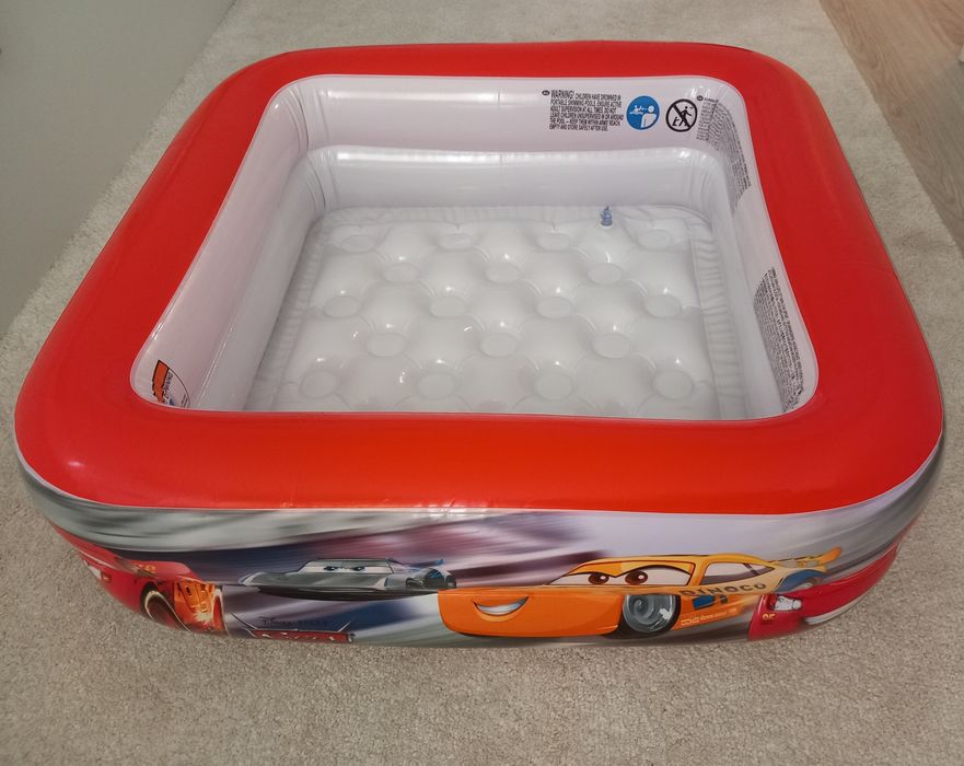 INTEX Бебешки басейн с надуваемо дъно Disney Cars, 85×85×23 см
