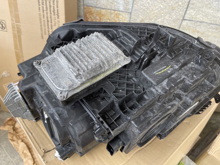 Фар Мерцеддс GLB 2021 ляв