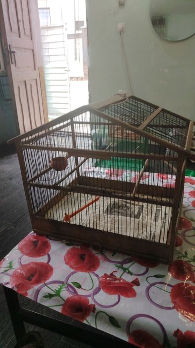 Клетки для птиц на продажу