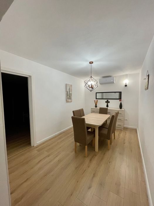 Inchiriez apartament