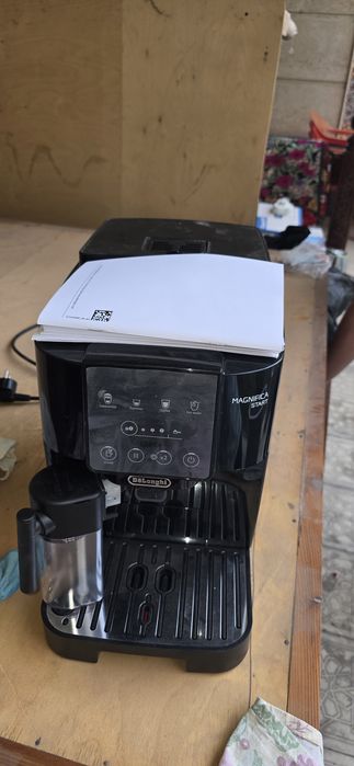 Коффемашинка DeLonghi