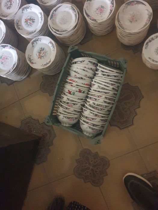 Срочно продаются тарелки для дома яна куп нарсалар бор