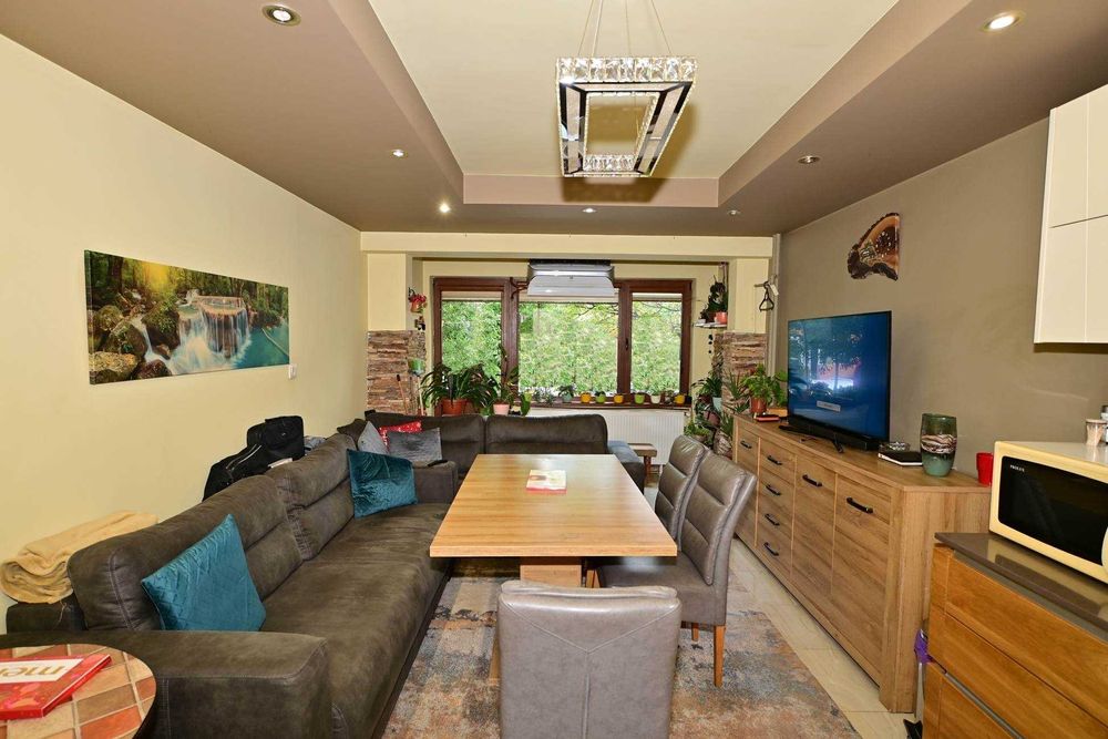 Продава се Тристаен апартамент в Перник, Мошино - 89 кв.м за 1742 €/кв.м - Снимка #1