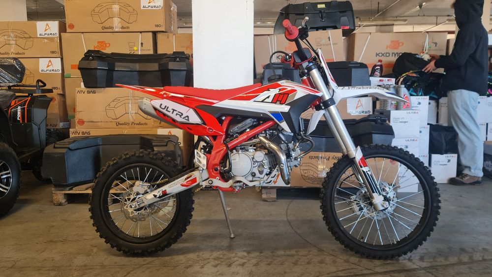 Motocross Cross Ultra Apollo Thunder 150cc 4 timpi Nou din Germania