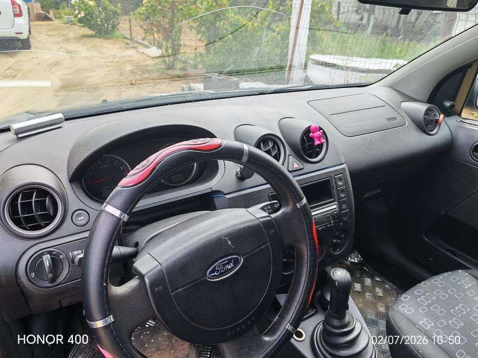 Ford fiesta in stare foarte buna