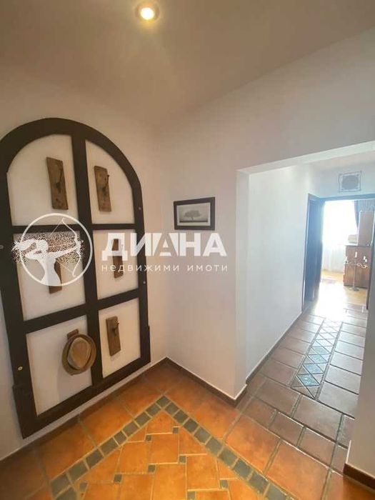 Продава се Тристаен апартамент в Пловдив, Център - 90 кв.м за 2767 €/кв.м - Снимка #10
