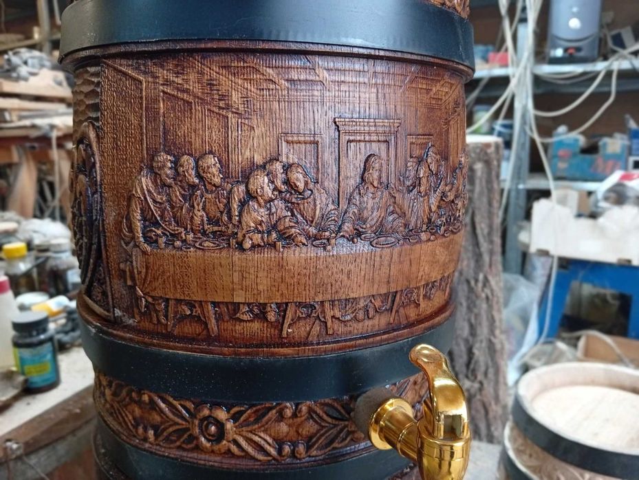 Дъбово Буре с Дърворезба