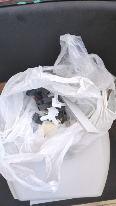 Продам крепежи для москитной сетки, остатки