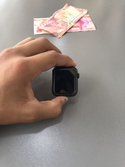 Apple Watch 4 razmer 44