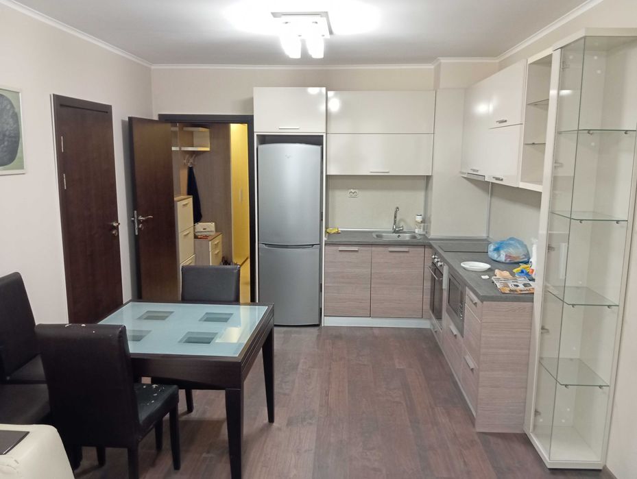 Дава се под наем Тристаен апартамент в с. Самоводене, Област Велико Търново - 80 кв.м за 357 € - Снимка #4