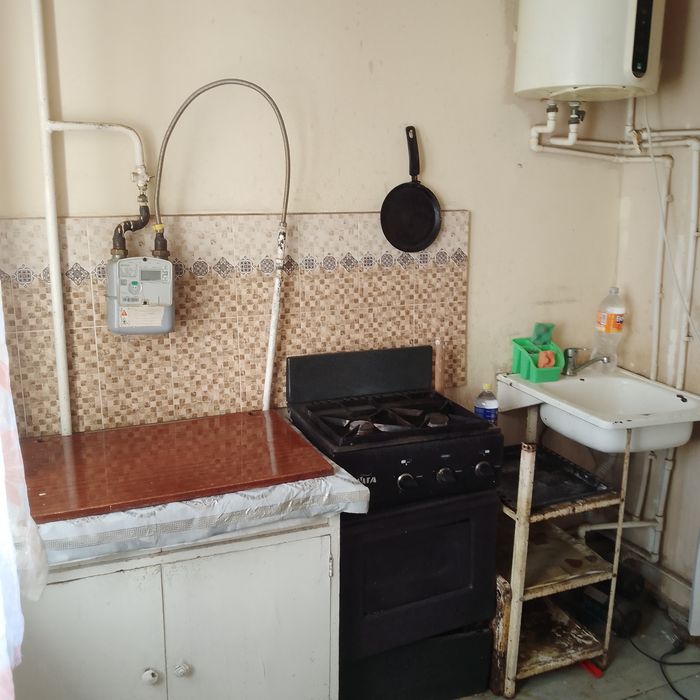 Qarshi shahar paxtazorda 2 xonli 3 etaj ijaraga