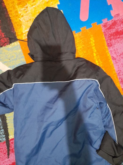 Geaca de iarna calitate foarte buna.