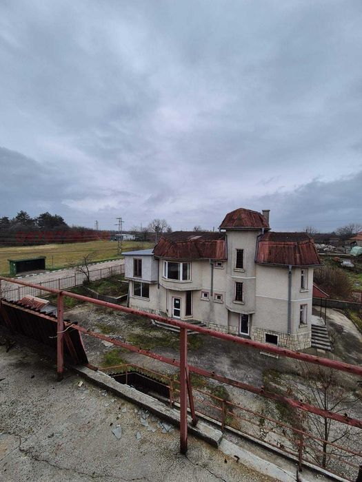 Продава ПРОМИШЛЕНО ПОМЕЩЕНИЕ