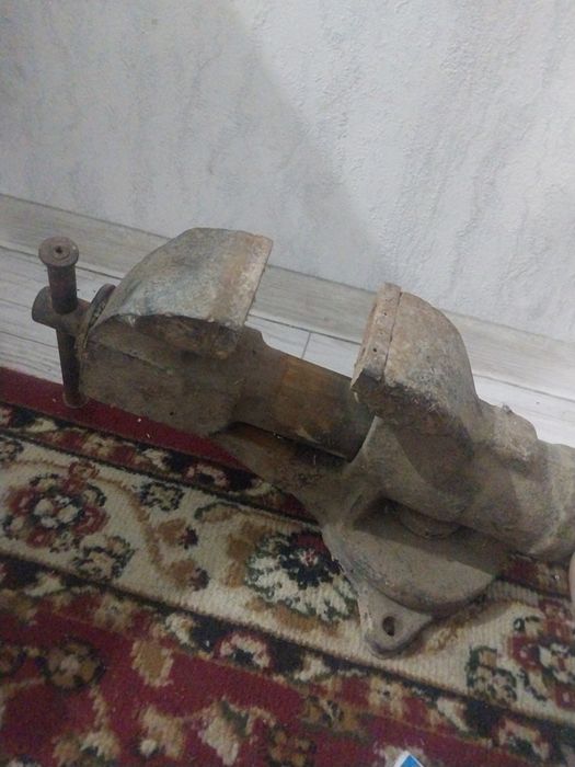 Тиска  советский