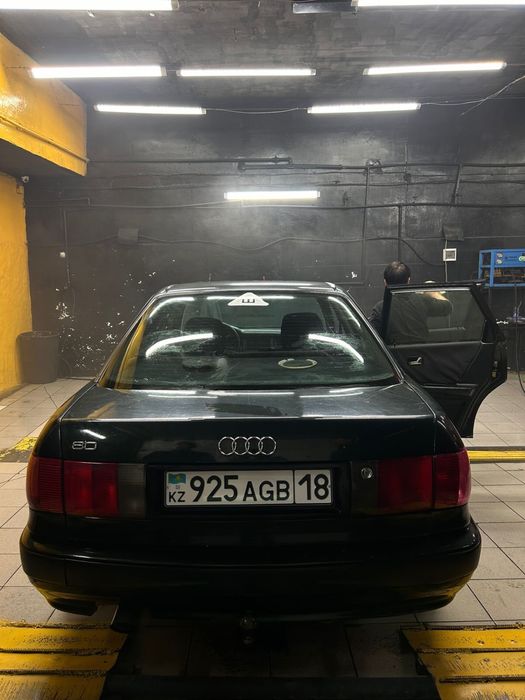 Продам или обмен Ауди 80 б4