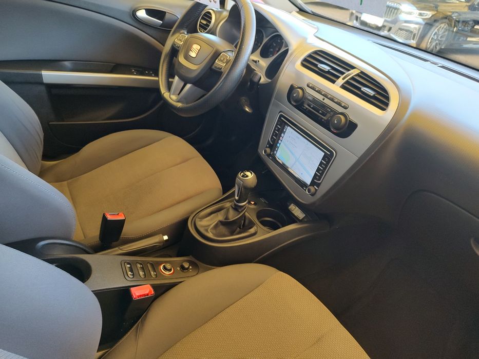 Seat leon  2012 euro5 km 110000 real,navi,germania