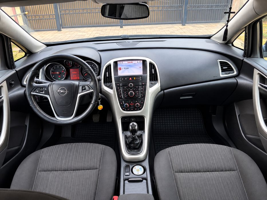 OPEL Astra 2011 — imagine 5