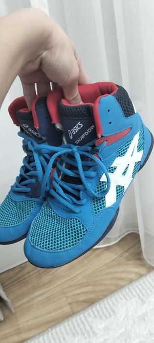 Борцовка asics shapdow