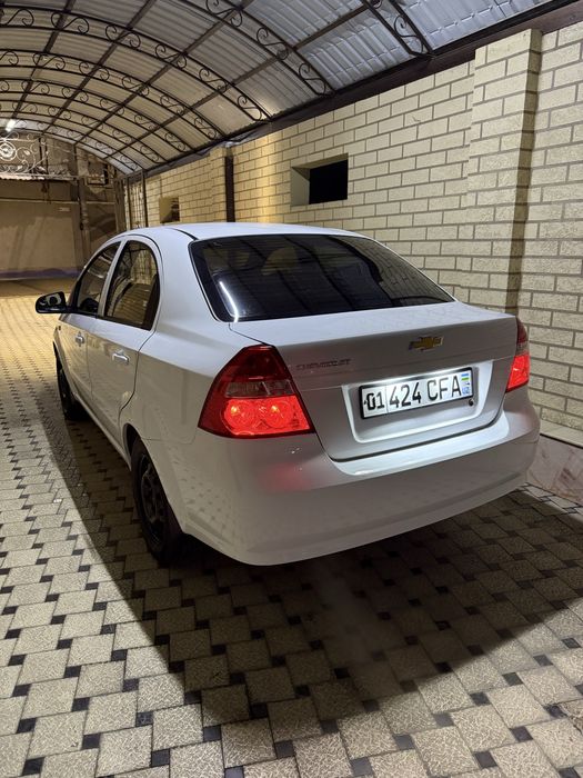 Nexia 3   Xolati yaxshi  xadavoy mator karopka zor