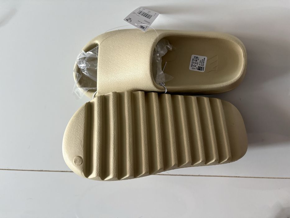 Yeezy slides bone papuci