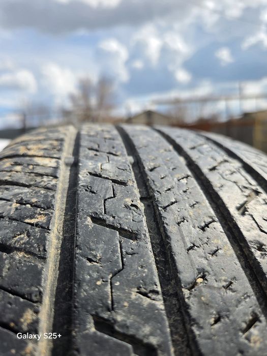 Летние шины 235 /55/ 18