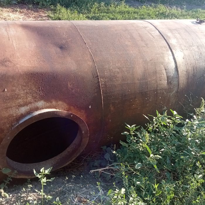 Продается ёмкость 4 тонны