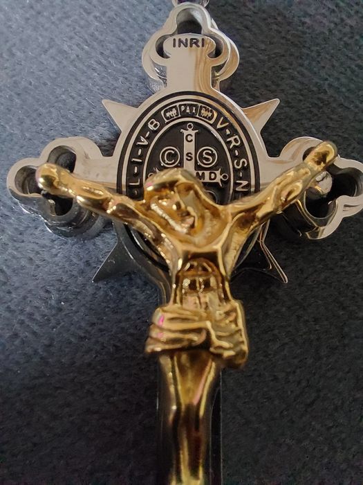 Кулон Inri Jesus