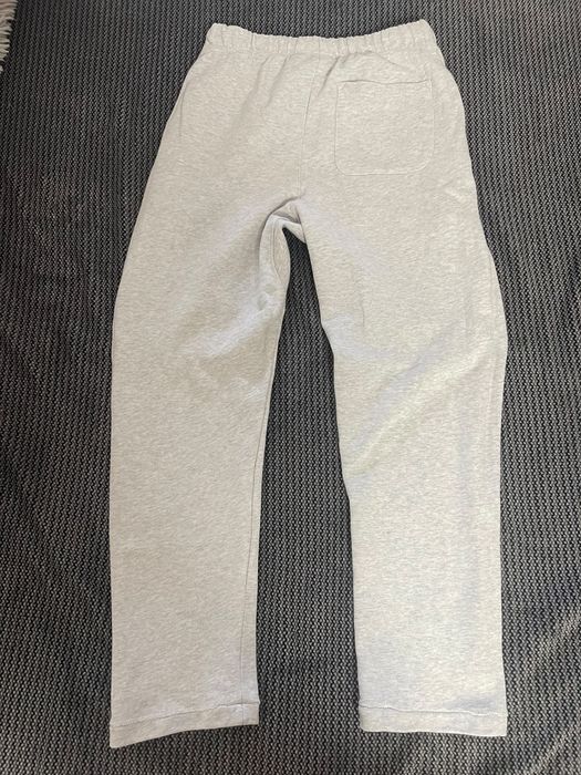 Pantaloni Essentials