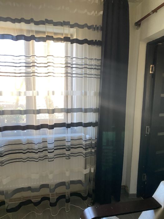 Inchiriez apartament