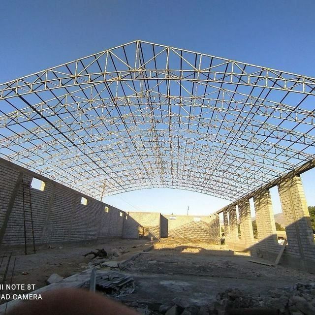 Кантинер профилидан  Уйларни томлари , молхоналар  Иссихоналар курамиз