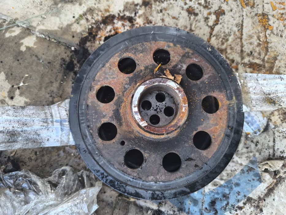 Демпферна шайба  Bmw e90 e87 120i 320i n46 n43 1