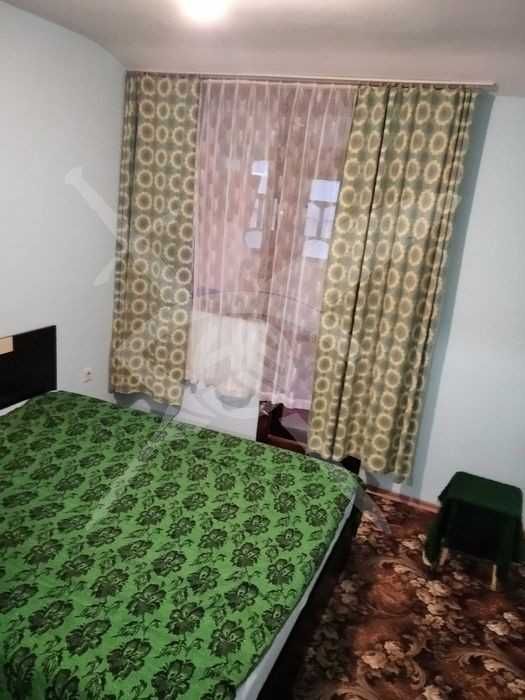 Дава се под наем Едностаен апартамент в Варна, Цветен квартал - 50 кв.м за 150 € - Снимка #1