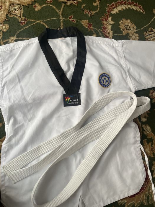 Продам форму Тхэквандо