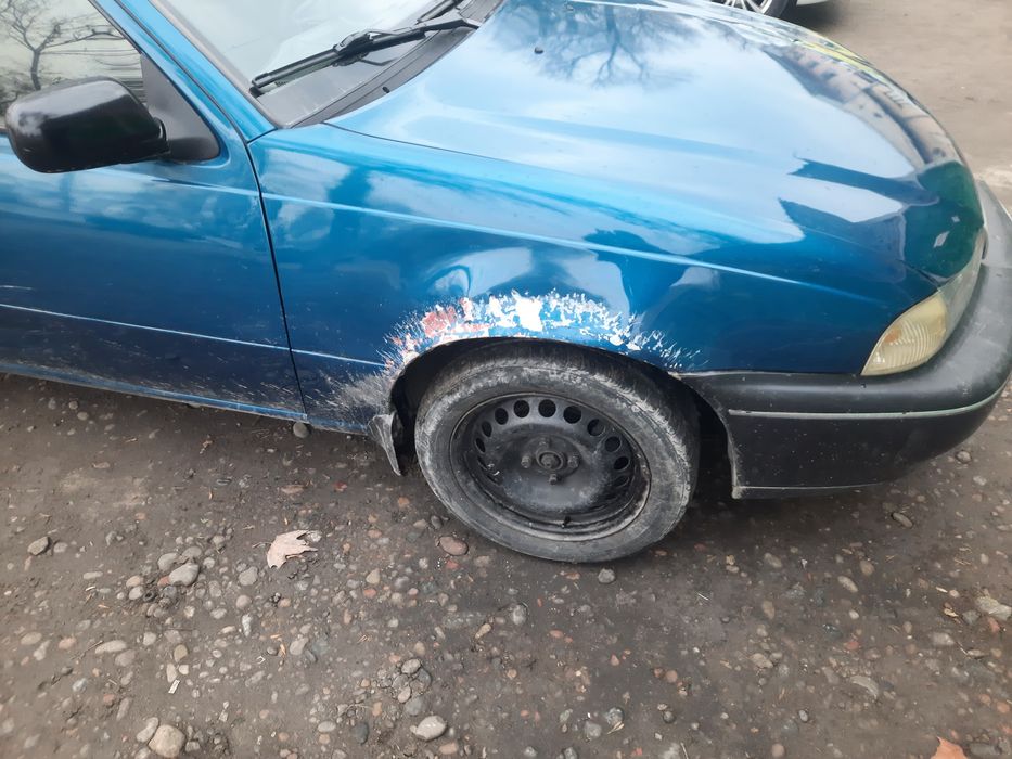 Продам нексию1  99 года выпуска