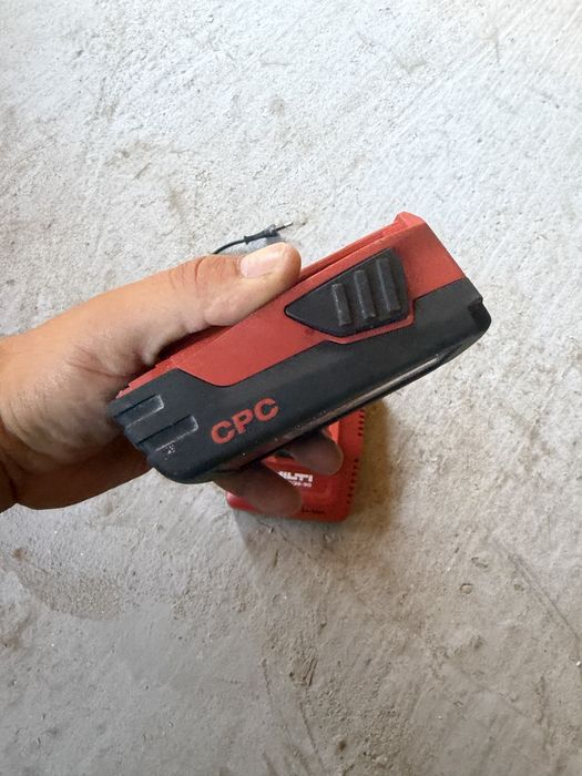 Hilti Cpc батерия и зарядно