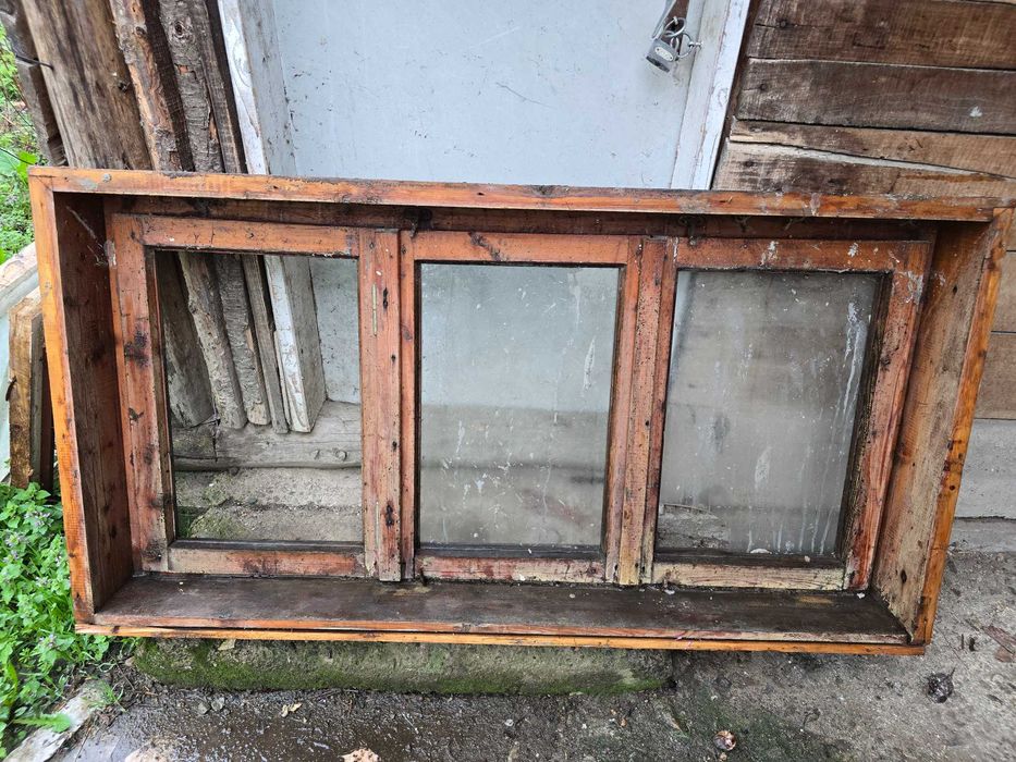 Дървени Прозорци със касата