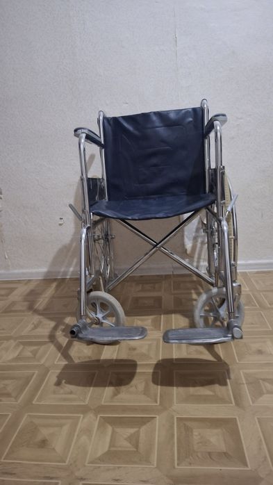 Инвалидная коляска