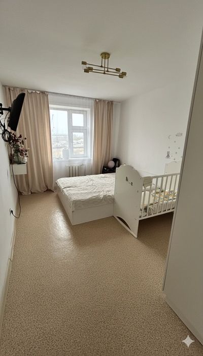 Продам трехкомнатную квартиру