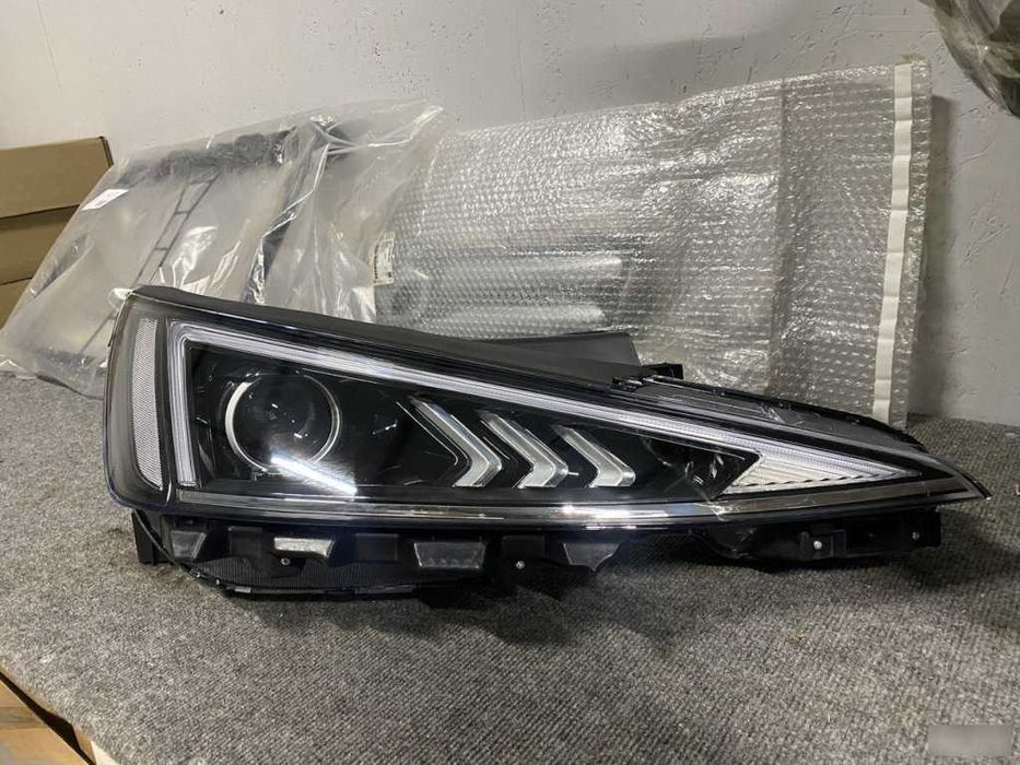 Фара левая (одна линза) Hyundai Elantra AD (2018–н.в.) Jorden