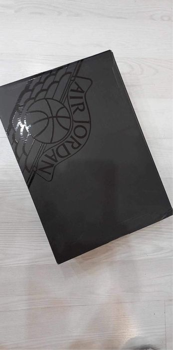 Nike Air Jordan 1 Mid Elephant Toe