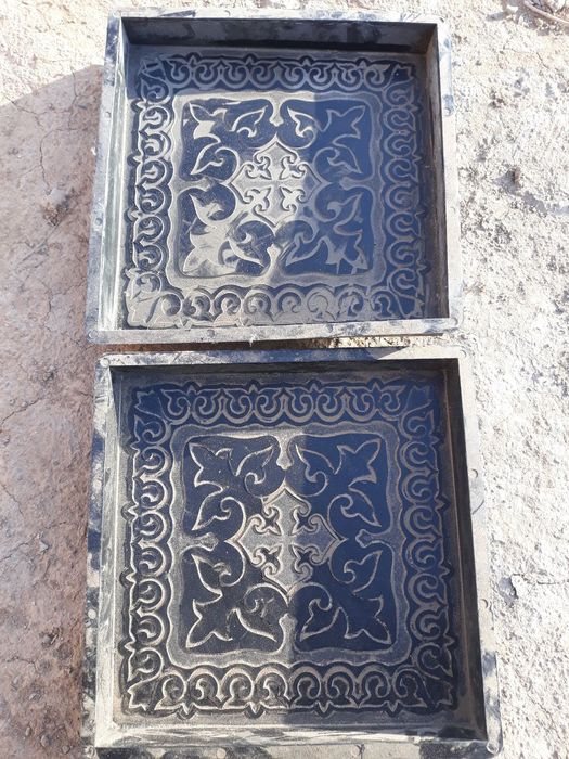 Брусчатка калип 4 тури хар кайсысы 25кв метир  20 латок 20 вардеор