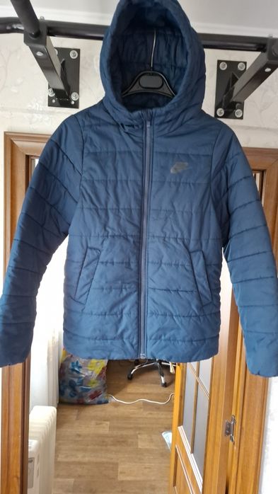 Продам подростковые куртки