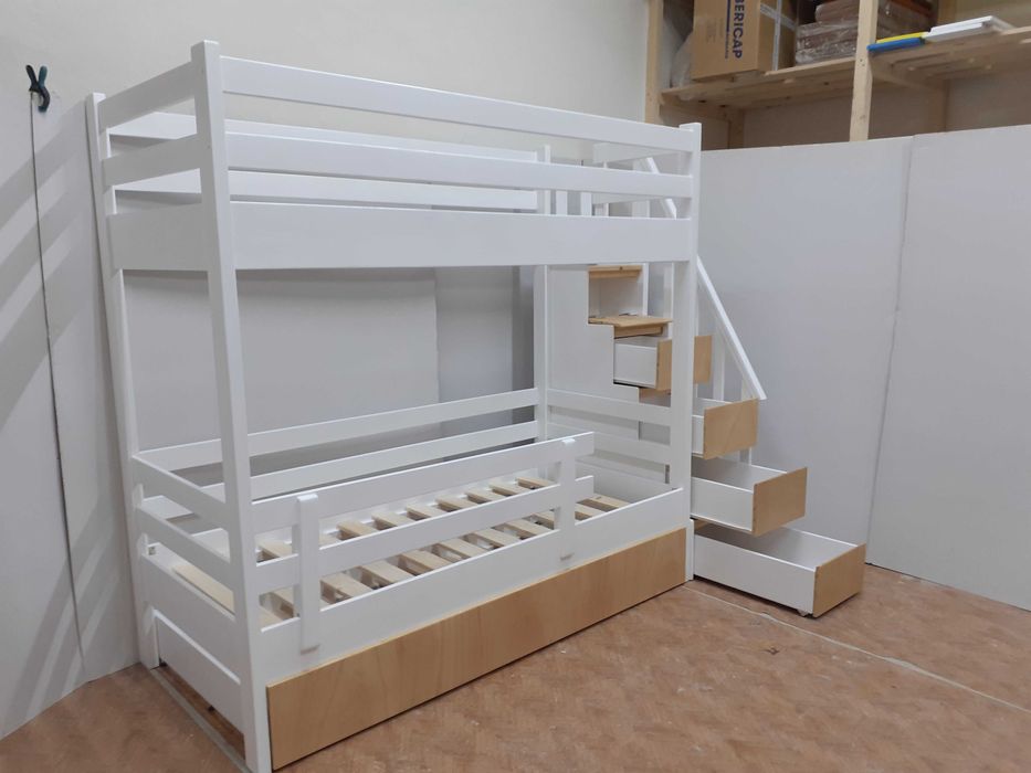 TRANSPORT GRATUIT.Pat etajat diin lemn masiv cod 2507