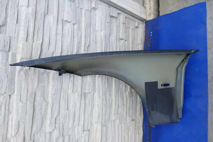 Aripa fata dreapta BMW Seria 3 E90