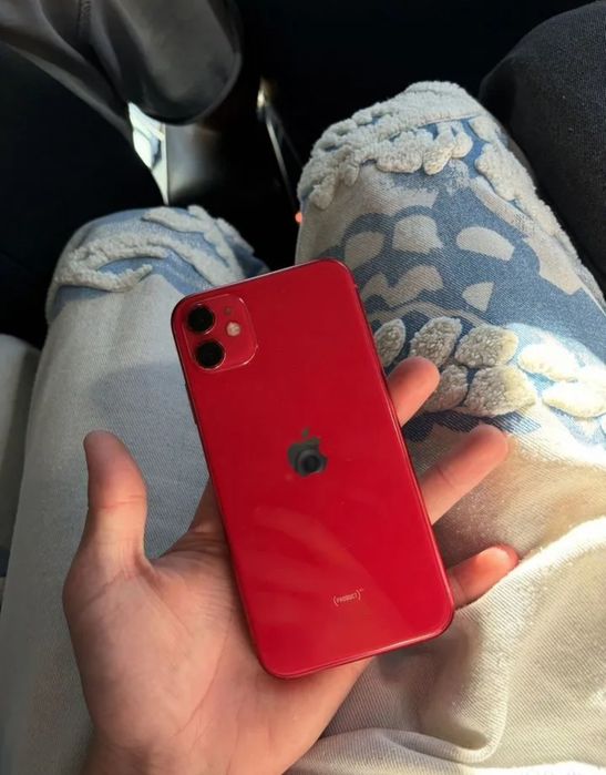 iPhone 11 - Пришахтинск