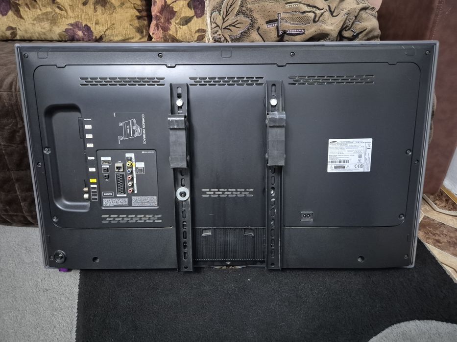 Телевизор 40" Samsung UE40F6650