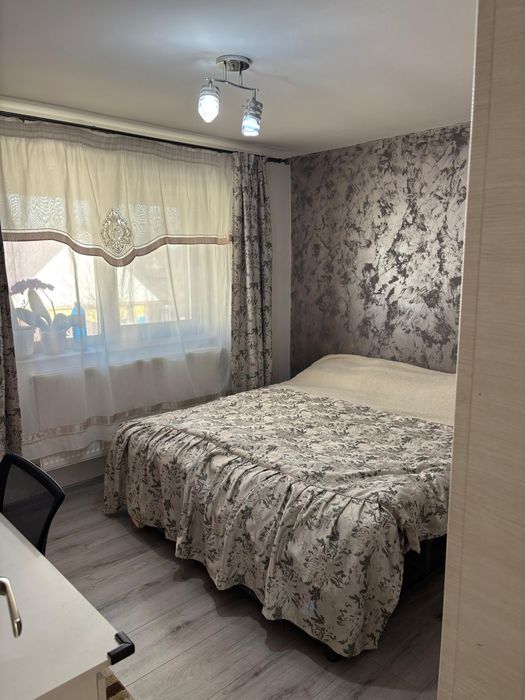 Casă/apartament tip duplex 4 dormitoare + dependințe.