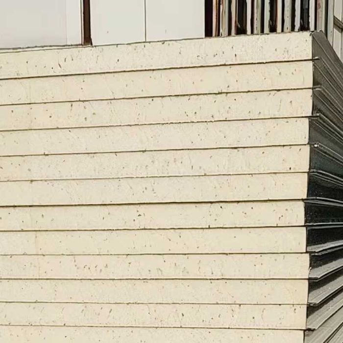 angarlar uchun turli izolyatorlarga mos sendvich panellar